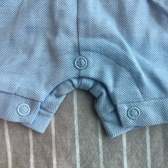 Nicholas & Bears Baby Onesie, Size 9m - Picture 5 of 7